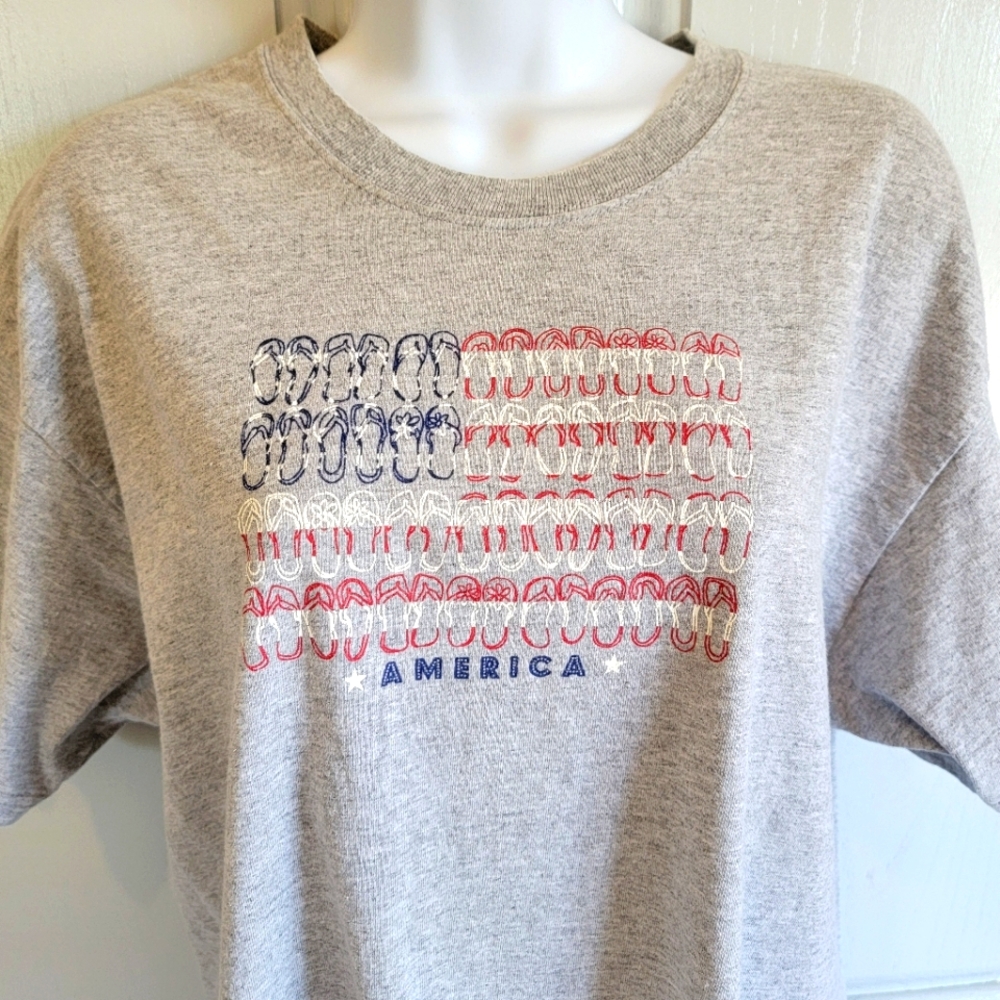 USA American Flag Flip Flops 4th Of July Patriotic Womens Gray T Shirt Size L